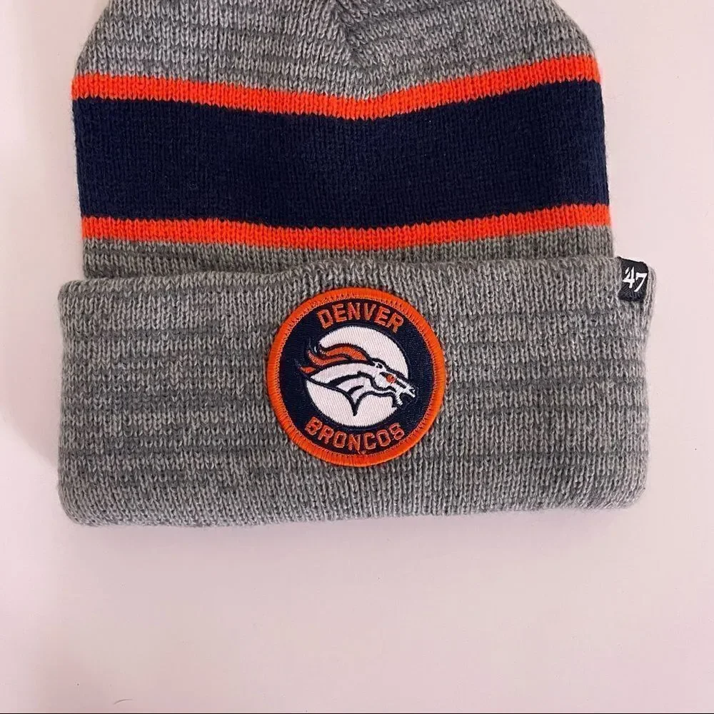 47 Denver Broncos Grey with Navy & Orange Logo Pom Pom Cuffed Winter Hat